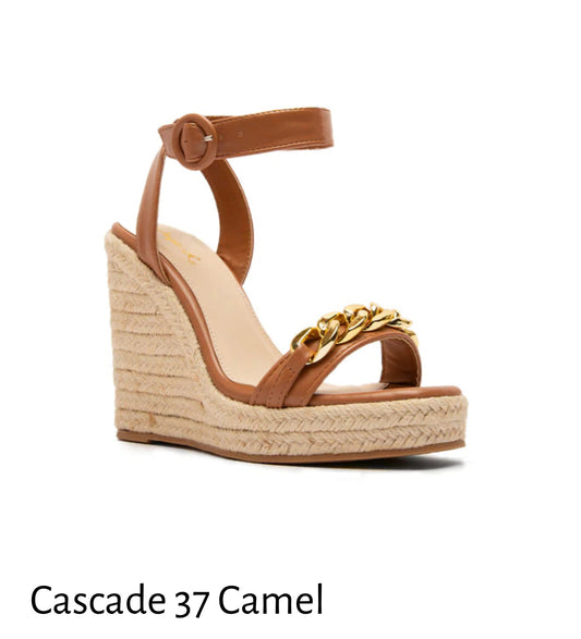 CASCADE CAMEL